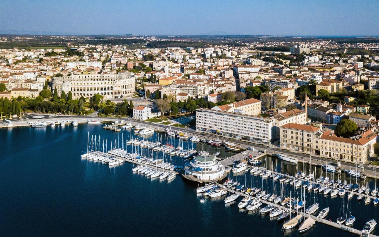 Augier - Elegant & Spacious - Centre Pula